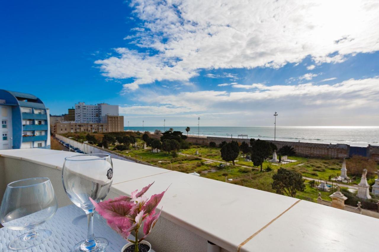 Poseidon Beach Apartment & Parking By Cadiz4Rentals ภายนอก รูปภาพ