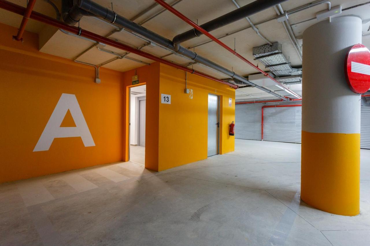 Poseidon Beach Apartment & Parking By Cadiz4Rentals ภายนอก รูปภาพ