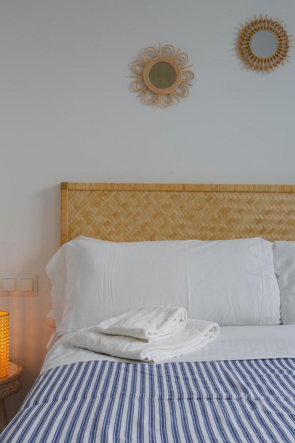 Poseidon Beach Apartment & Parking By Cadiz4Rentals ภายนอก รูปภาพ