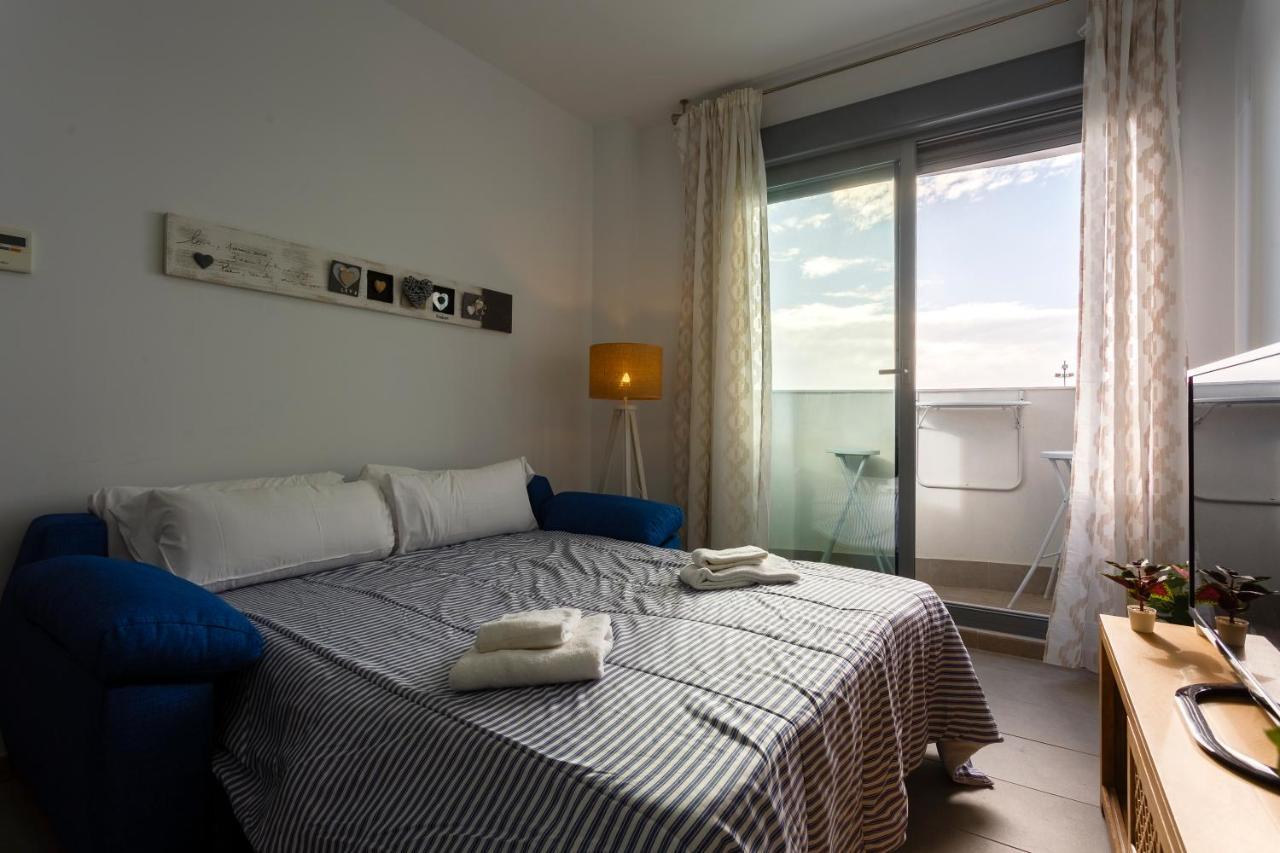 Poseidon Beach Apartment & Parking By Cadiz4Rentals ภายนอก รูปภาพ