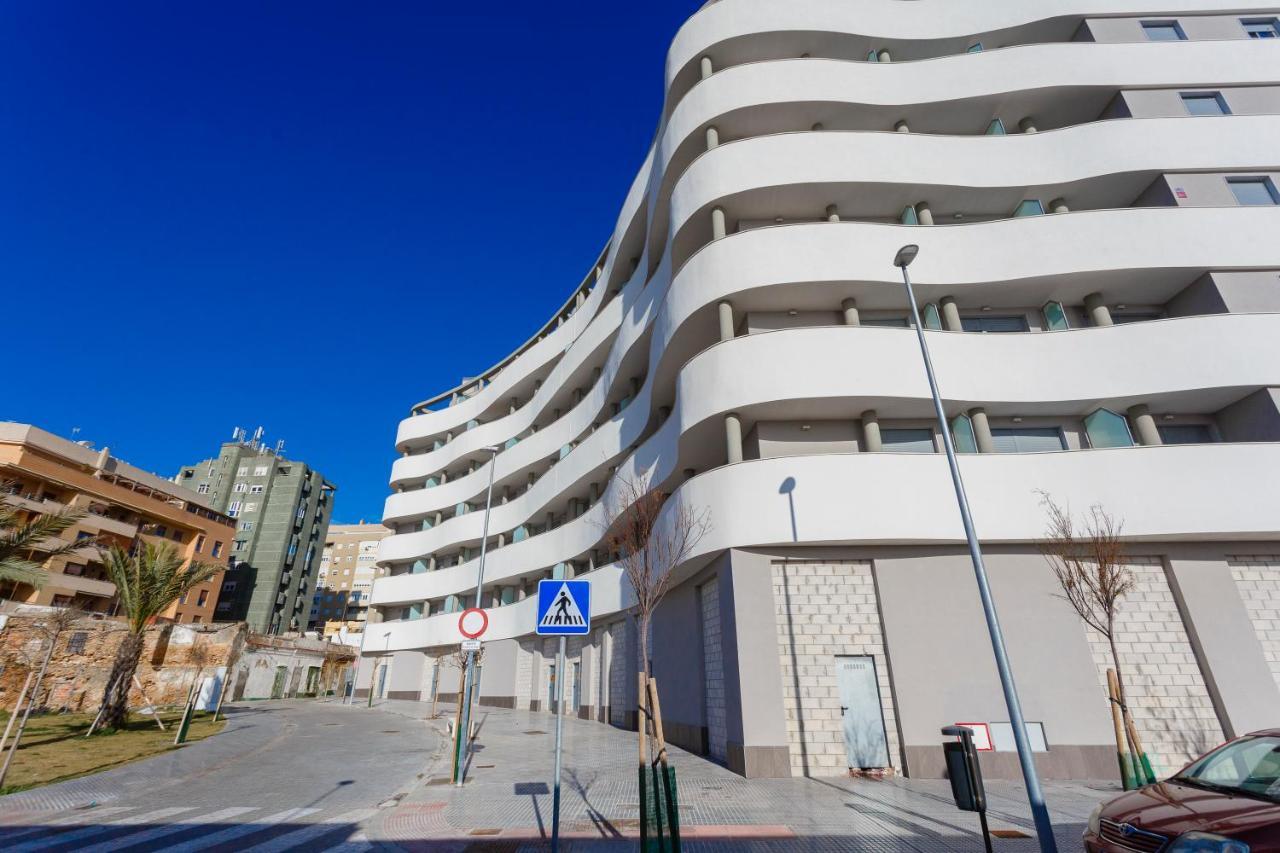 Poseidon Beach Apartment & Parking By Cadiz4Rentals ภายนอก รูปภาพ