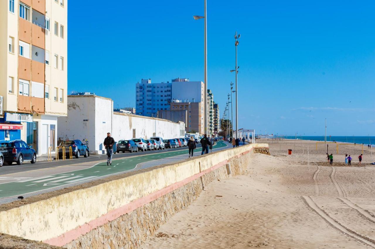 Poseidon Beach Apartment & Parking By Cadiz4Rentals ภายนอก รูปภาพ