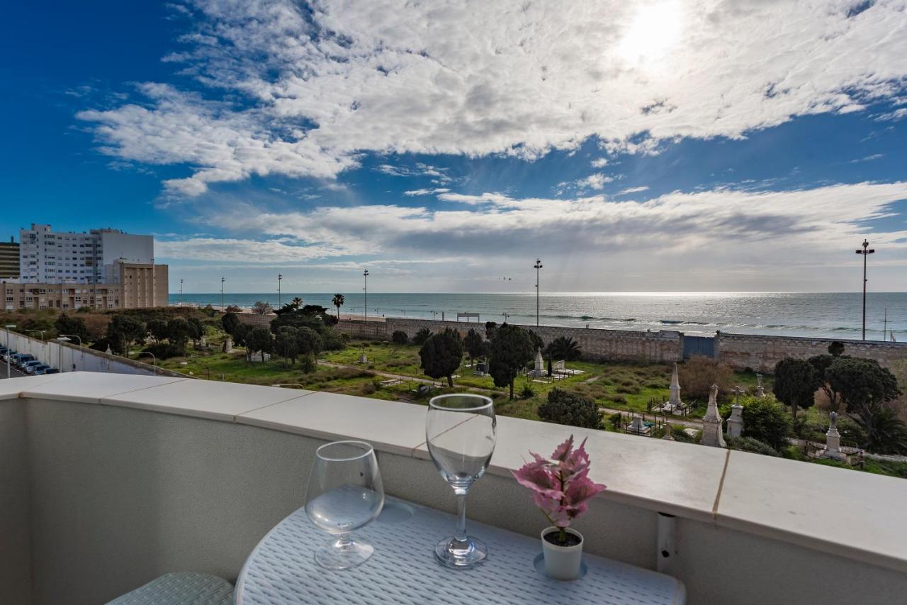 Poseidon Beach Apartment & Parking By Cadiz4Rentals ภายนอก รูปภาพ